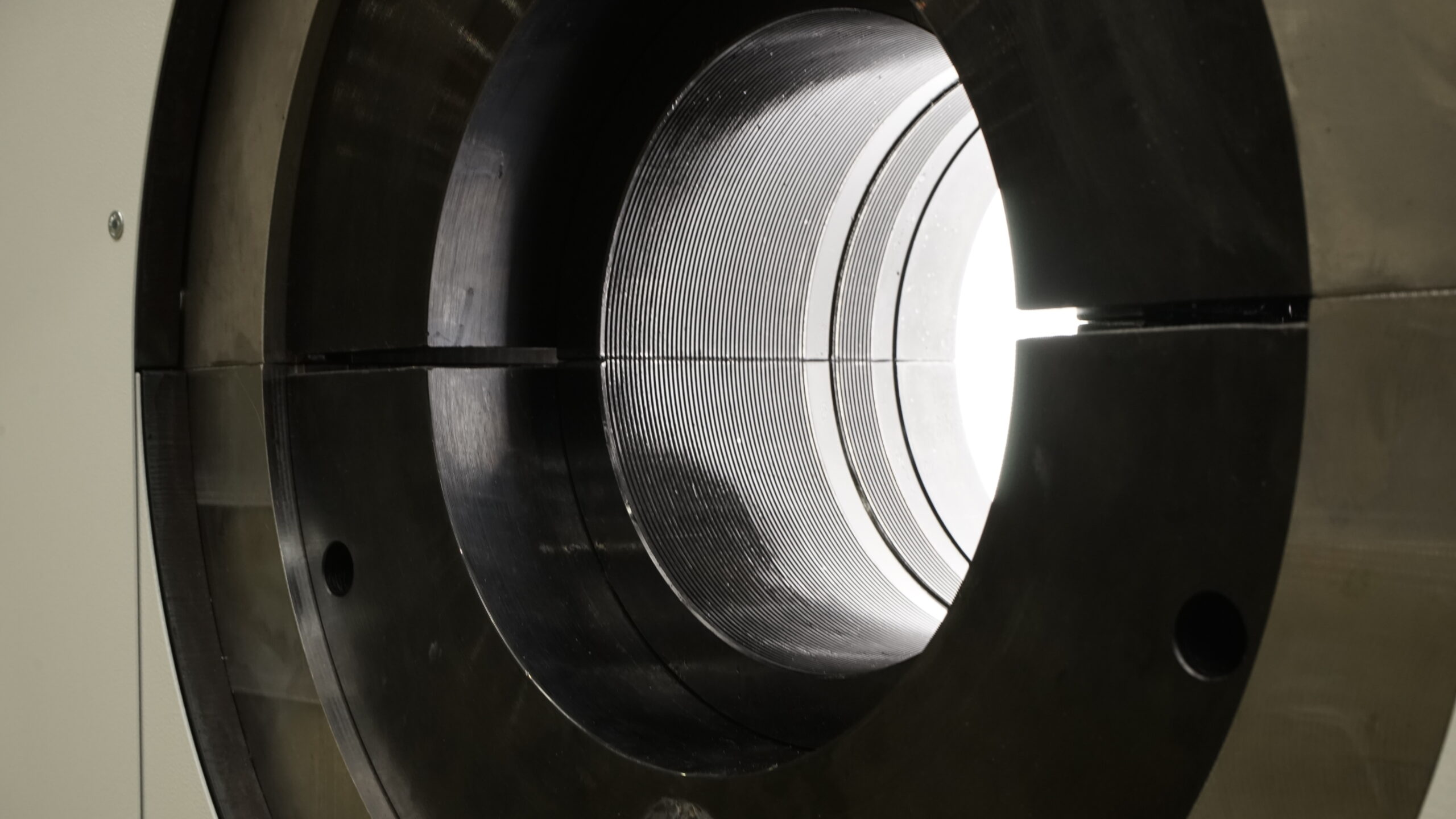 New advanced flanging machine F-420e