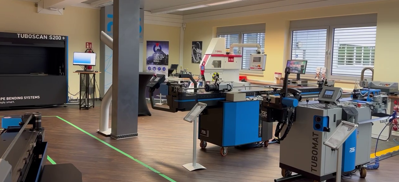 Machine Showroom Showroom in Germany – The Connected Pipeshop - T-Drill Oy