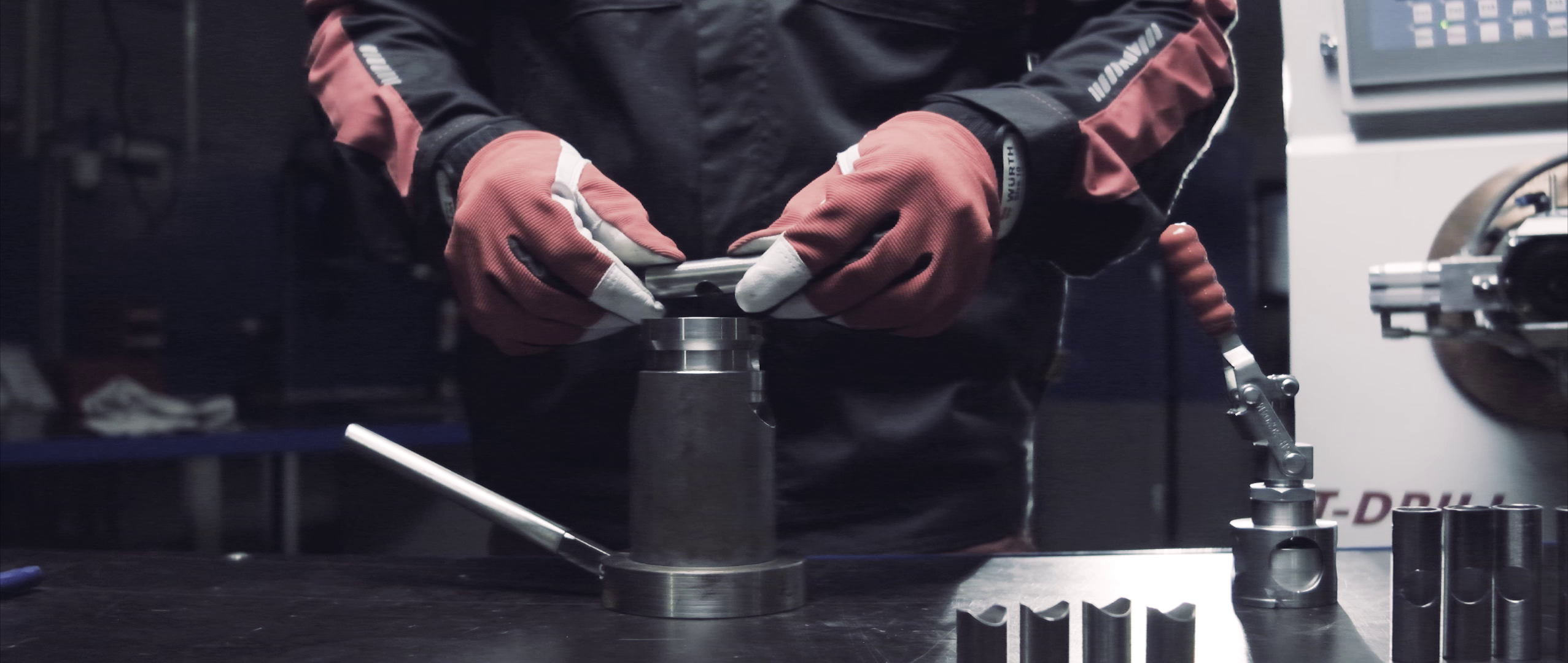 T-DRILL steps into welding – new machine makes demanding cylinder welding easier than ever before